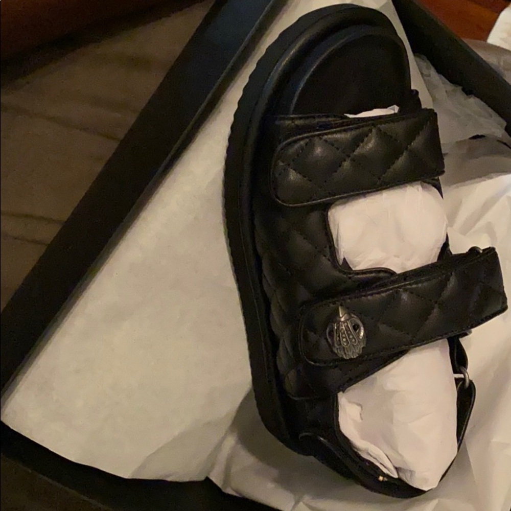 Kurt Geiger Orson sandals! BRAND NEW! NEVER WORN!